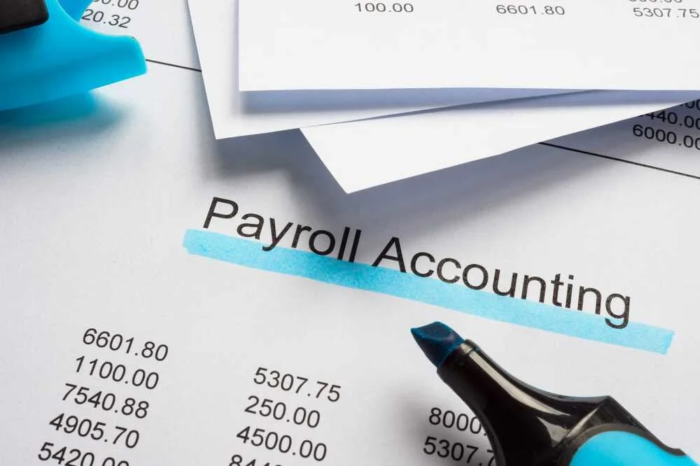 in house payroll vs outsourcing